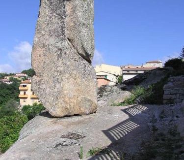 Tempio Pausania Apartment | Menhir: Pet-Friendly Retreat with Breakfast & Family Perks