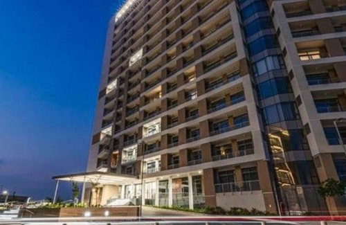 Menlyn House | Discover Menlyn Maine Residence Unit 1419 with Pool & Kitchen