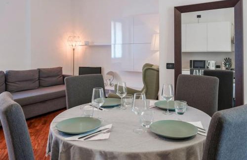 Crocifissa di Rosa Apartment | Menotti Apartment - Brescia City - by Host4U