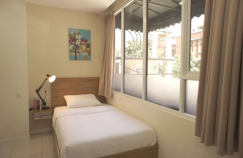 Jakarta House | Budget-Friendly Menteng House: Family Comfort & Dining