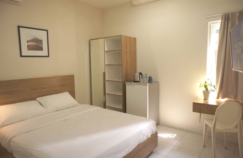 Jakarta House | Budget-Friendly Menteng House: Family Comfort & Dining