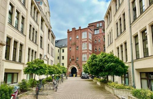 Zentrum-Suedost Apartment | Experience MEOS 2: Gym, Netflix & Top-Notch Amenities