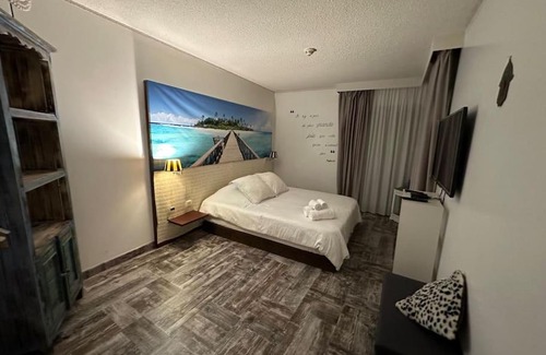 Anse Vata Apartment | Seaside Retreat: Family-Friendly with Oceanfront Views
