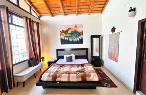 Turkaura Villa | Idyllic Meraki Villa with Himalayan Views & Breakfast Included