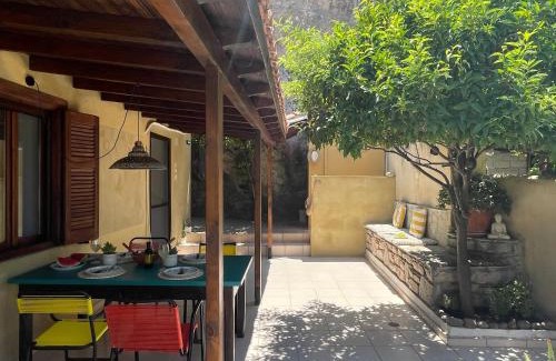 Koroni House | Meraki House