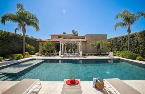 Partinico Villa | Beautiful Villa in Trappeto with Oceanfront Pool Access