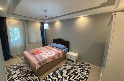 Besevler Mahallesi Villa | Family-Friendly MERCAN VİLLA: Your Ideal Getaway