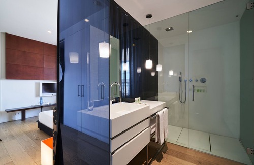 Vilafranca del Penedes Hotel | Eco-Friendly Retreat: Mercer Casa Torner i Güell Awaits