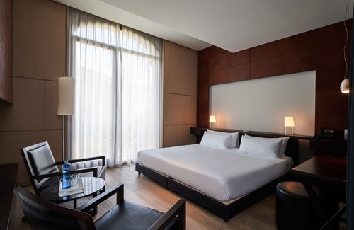 Vilafranca del Penedes Hotel | Eco-Friendly Retreat: Mercer Casa Torner i Güell Awaits