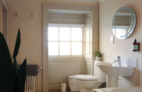 Eyemouth House | Spacious Merchant's House: Two-Floor Apartment in Eyemouth