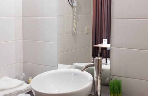 Agen Hotel | Inviting Mercure Agen Centre: Pool, Spa & Family-Friendly