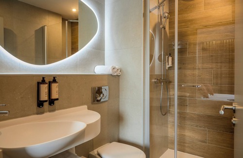 Grand Sud Hotel | Discover Hôtel de l'Arbois: Eco-Friendly Retreat with Pool
