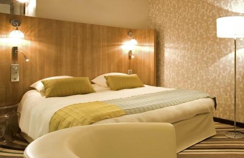 Saint-Serge Hotel | Discover Mercure Angers Centre de Congrès with Pet-Friendly Perks