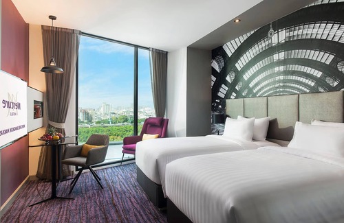 Makkasan Hotel | Discover Mercure Bangkok Makkasan: 4-Star Family Retreat