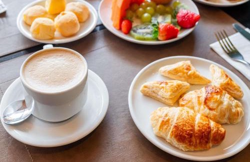 Umarizal Hotel | Relax at Mercure Belem Boulevard with Oceanfront Amenities