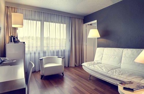 Ussac Hotel | Discover Mercure Brive: 4-Star Comfort with Pool & Spa