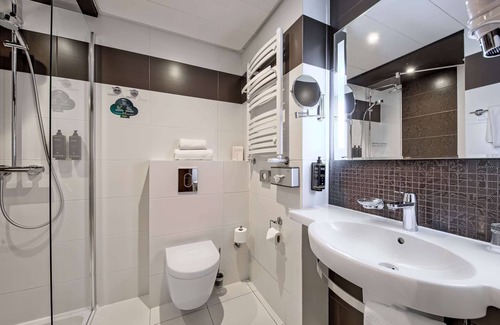 Bydgoszcz Hotel | Elegant Mercure Bydgoszcz Sepia: Spa & Family-Friendly Stay