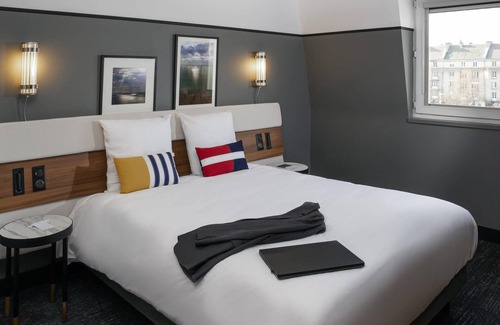 Caen City Centre Hotel | Discover Mercure Caen Centre Port de Plaisance Hotel