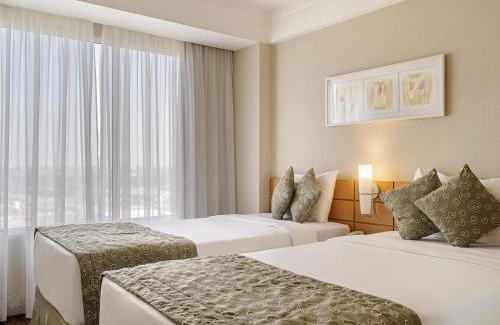 Guarulhos City Centre Hotel | Discover Mercure Guarulhos Aeroporto with Pool & Ocean Views