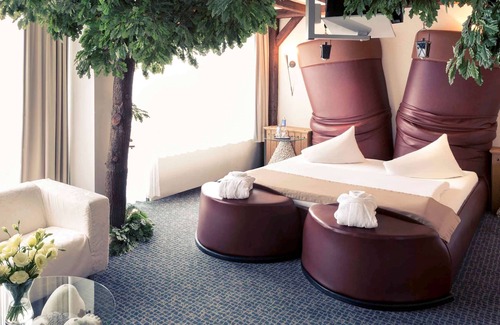 Riesa Hotel | Discover Mercure Hotel Riesa: 4-Star Comfort with Spa Access