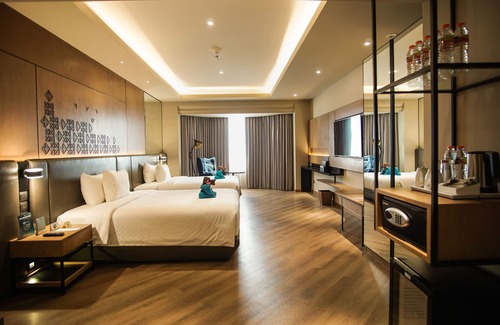 Old Jakarta Hotel | Explore Mercure Jakarta Batavia: Family-Friendly Escape