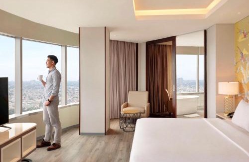 Tendean Hotel | Discover Mercure Jakarta Gatot Subroto with Ocean Views