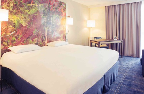 Marcq-en-Baroeul Hotel | Discover Mercure Lille Marcq en Baroeul: 4-Star Comfort Awaits