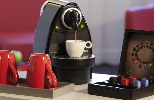 Lyon City Centre Hotel | Discover Mercure Lyon Centre Saxe Lafayette: Pool & Pet Friendly