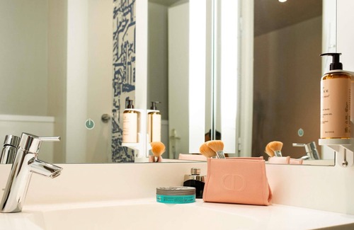 Lyon City Centre Hotel | Experience Comfort at Mercure Lyon Centre Saxe Lafayette
