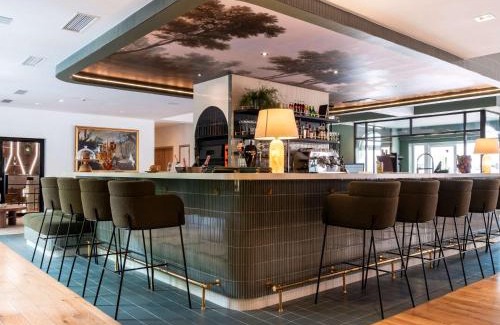 Maintenon Hotel | Discover Castel Maintenon: Oceanfront Retreat with Spa & Pool