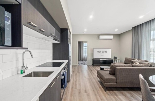 Pakenham Hotel | Elegant Mercure Pakenham: Top-Rated with Family-Friendly Amenities