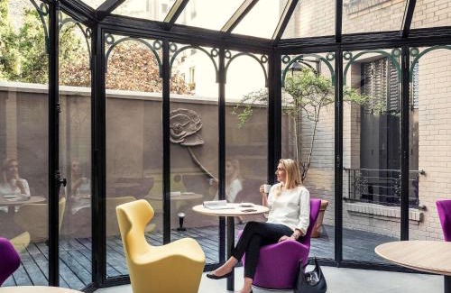 Quartier du Petit-Montrouge Hotel | Discover Mercure Paris Alesia: Pet-Friendly Elegance