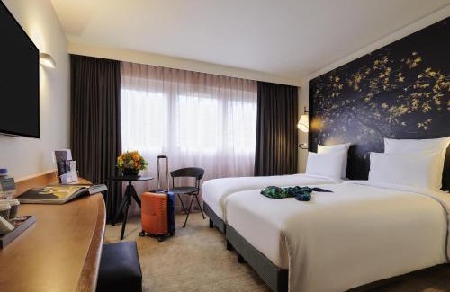 Cœur de Ville Hotel | Discover Mercure Paris La Défense: Family-Friendly Escape