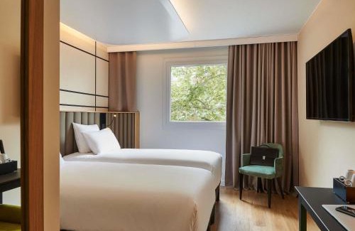 Chemin de l'Ile Hotel | Mercure Paris Nanterre
