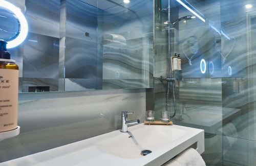 Chemin de l'Ile Hotel | Mercure Paris Nanterre
