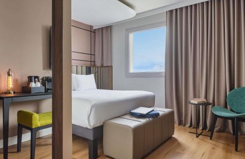 Chemin de l'Ile Hotel | Mercure Paris Nanterre