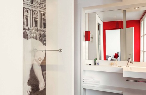 Vivienne Hotel | Elegant Mercure Paris Opéra Louvre with Spa and Breakfast