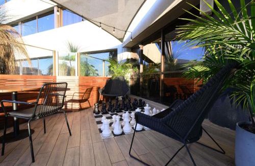 Jamisontown Hotel | Relax at Mercure Penrith: Family-Friendly with Pool & Breakfast