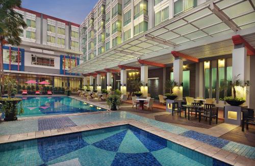 Pontianak Hotel | Discover Mercure Pontianak City Center with Pool & Breakfast