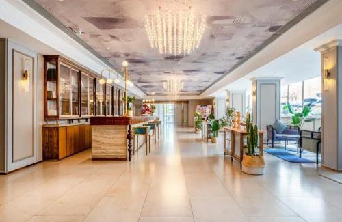 Zhanqiao Hotel | Discover Mercure Qingdao Downtown: A 4-Star Gem