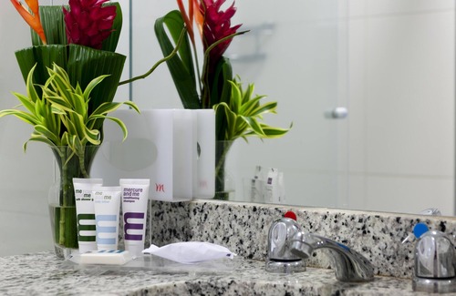Centro Hotel | Relax at Mercure RJ Nova Iguaçu Hotel with Spa & Pool