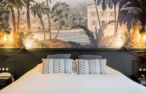 Rochefort Hotel | Relax at Mercure Rochefort La Corderie Royale - 4-Star Retreat