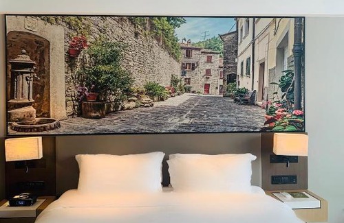 Minhang Hotel | Comfort and Convenience at Mercure Shanghai Hongqiao