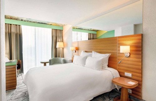 Lasnamae Hotel | Explore Mercure Tallinn: 4-Star Stay with Great Amenities