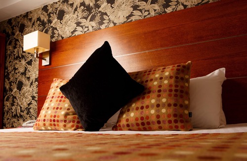 Skelton Hotel | Discover Mercure York Fairfield Manor Hotel's Family-Friendly Stay
