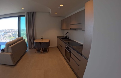 St. Julian's Apartment | Mercury Tower Suite: Modern Comfort in City Center