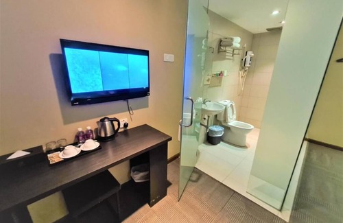Kluang Hotel | Budget-Friendly Merdeka Hotel with Family Amenities