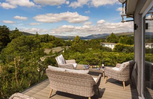 Bowness-on-Windermere House | Discover Mere View: Family-Friendly 4-Star Retreat