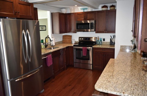 Meredith House | Meredith Bay: Pet-Friendly Apartment with Scenic Lake Views