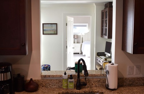 Meredith House | Meredith Bay: Pet-Friendly Apartment with Scenic Lake Views